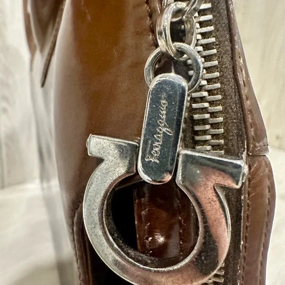 Ferragamo Brown Ombre Leather Tote 🥳HOST PICK🥳 - Picture 7 of 15